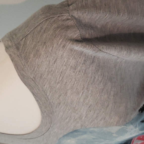 Sold on M.......Stranger Things women's XL graphic Tshirt. ET throwback - Picture 5 of 8